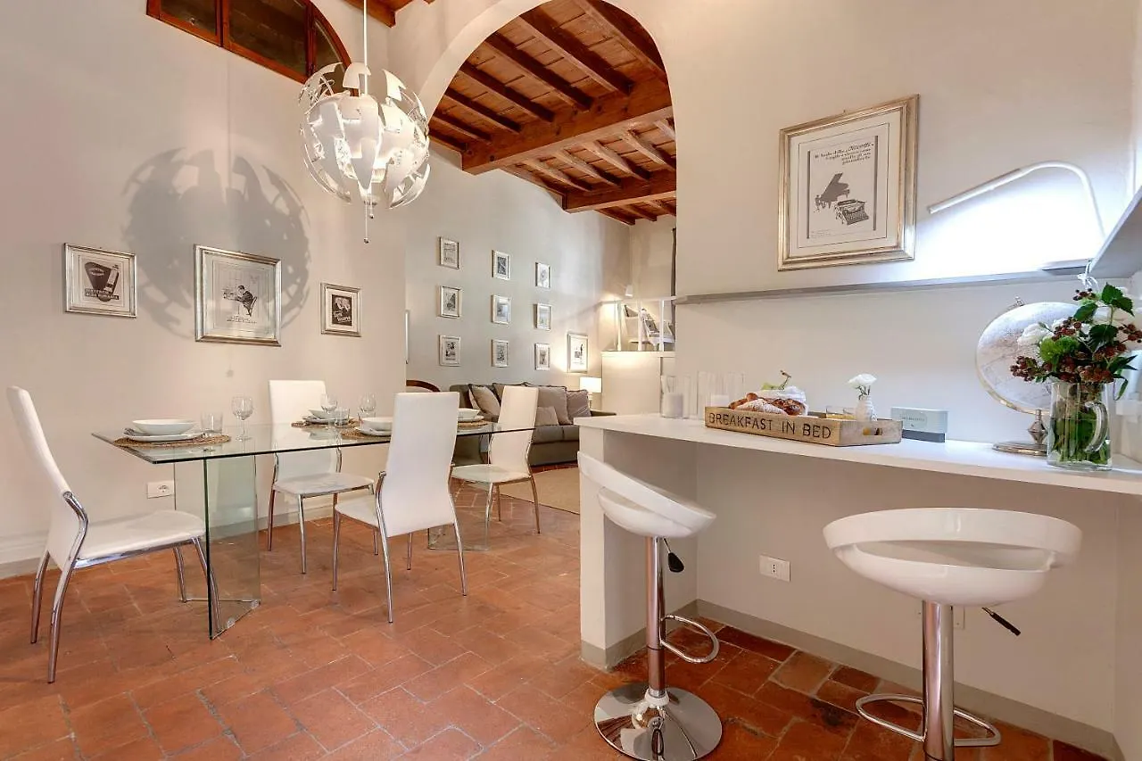 Apartment Courtyard Suite Florence