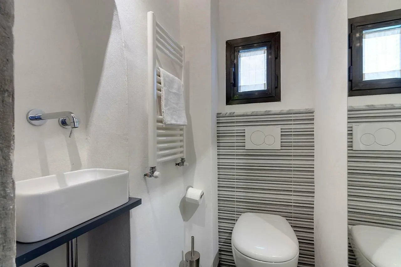 Courtyard Suite Florence 0*,